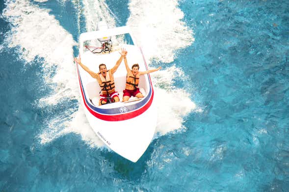Conducción de lancha rápida por Punta Maroma