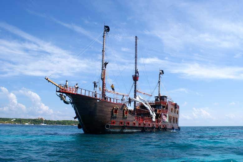 Navegaremos en un auténtico barco pirata