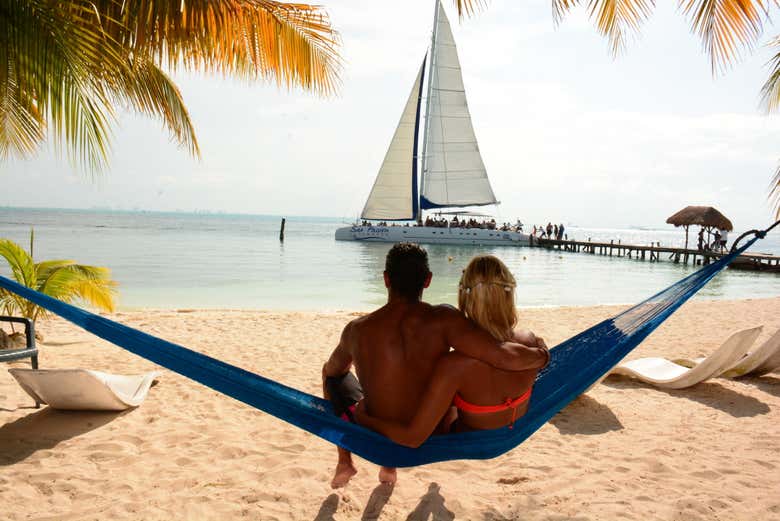Disfrutando de la playa en Isla Mujeres